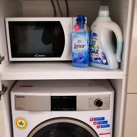 Apartma Downtown Spacious With Balcony - Two Bedroom With Balcony *