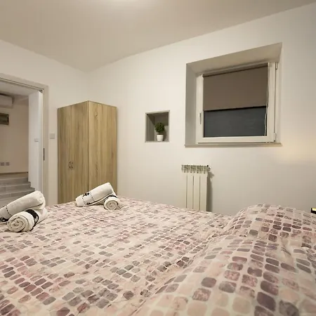 Downtown Spacious With Balcony - Two Bedroom With Balcony *