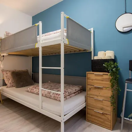 Downtown Spacious With Balcony - Two Bedroom With Balcony Apartment