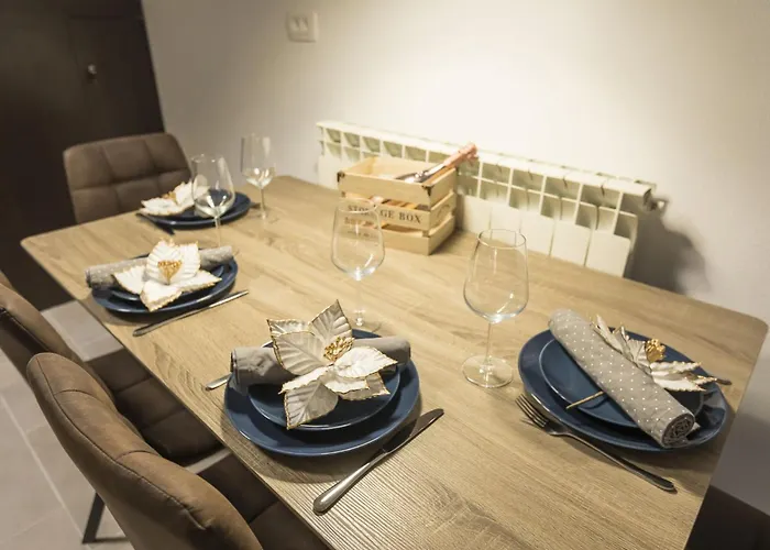 Apartmán Downtown Spacious With Balcony - Two Bedroom With Balcony