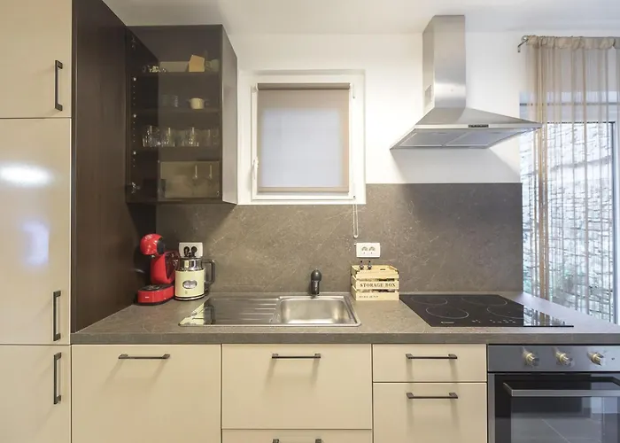 Downtown Spacious With Balcony - Two Bedroom With Balcony * Koper