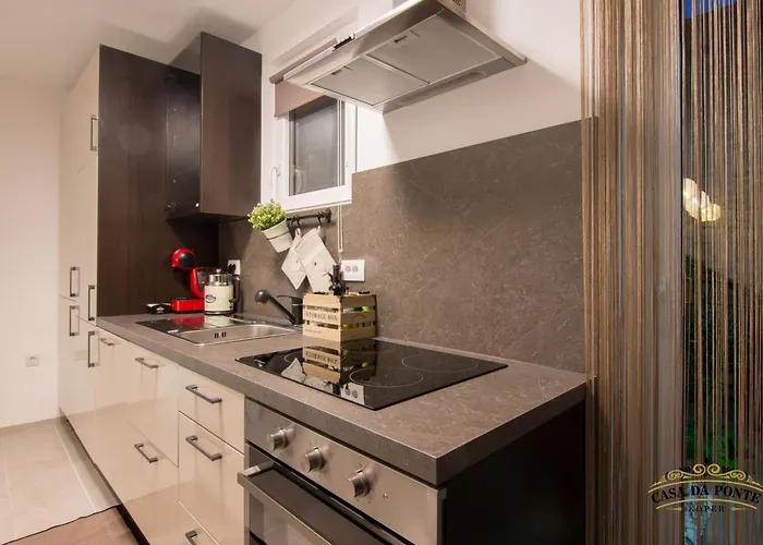 Downtown Spacious With Balcony - Two Bedroom With Balcony