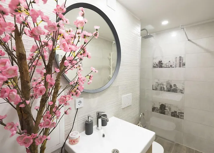 Apartamento Downtown Spacious With Balcony - Two Bedroom With Balcony