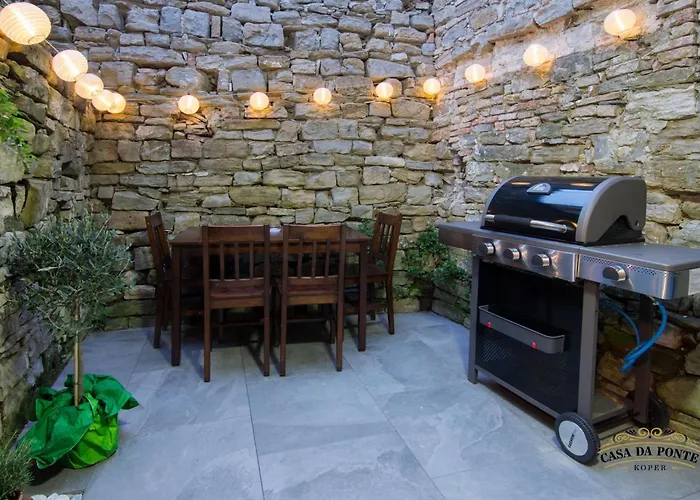 Downtown Spacious With Balcony - Two Bedroom With Balcony Koper